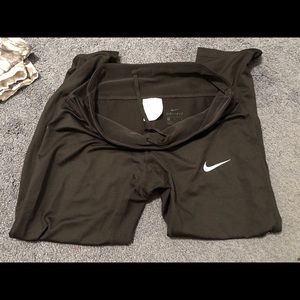 Nike Crop Dri Fit leggings